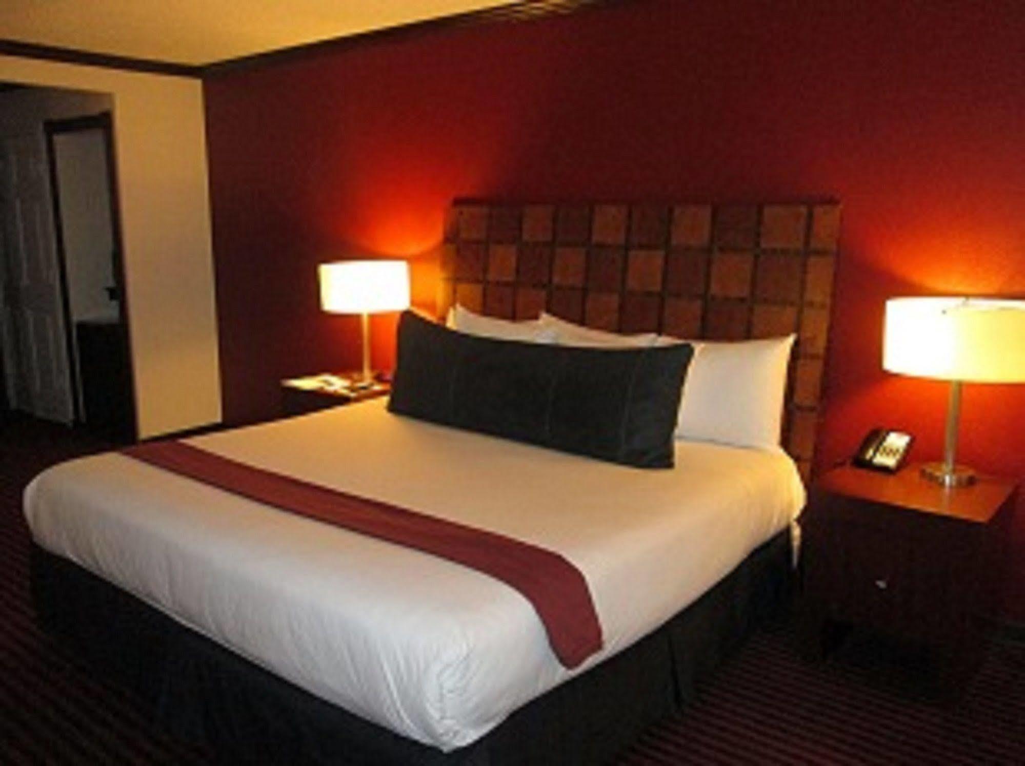 Alexis & Banquets Park Central Galleria 3* Dallas